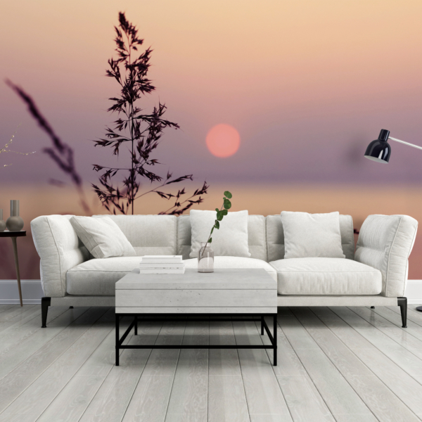 Wandgemälde von Gras im Sonnenuntergang